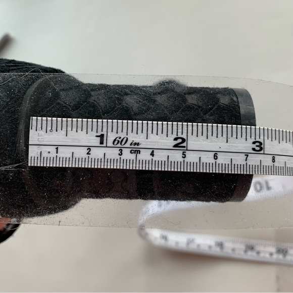 Jeffrey Campbell Laura Ankle Strap Heeled Sandals Black Suede Embossed Size 8 - Picture 11 of 12